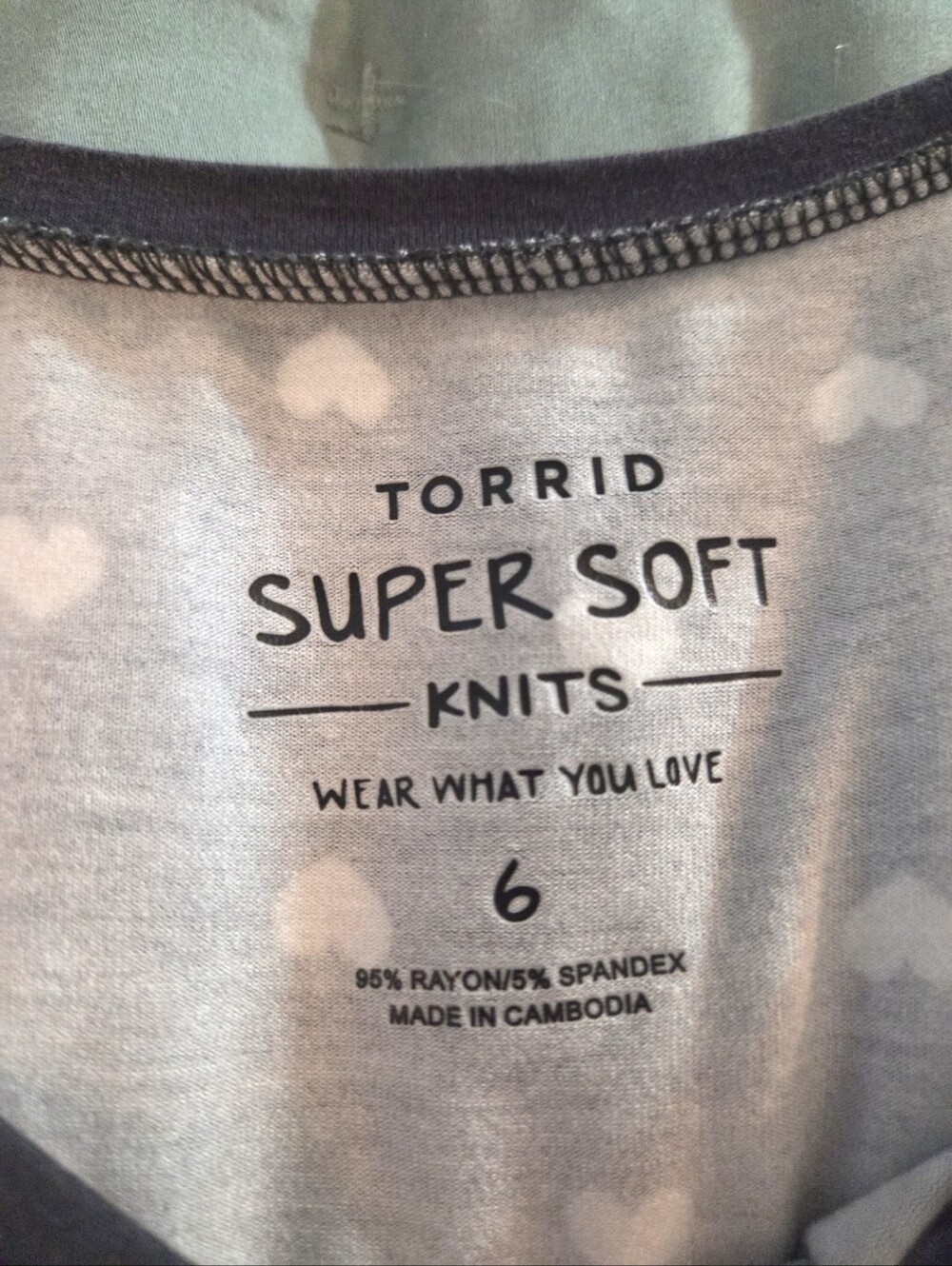 Torrid 6x Super Soft Grey Heart Crew Tee - Picture 7 of 8